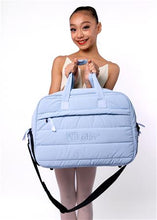 Load image into Gallery viewer, Nikolay Large Road Bag