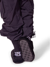 Load image into Gallery viewer, Capezio Varsity Plush Slipper Adult