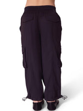 Load image into Gallery viewer, Capezio Jet Setter Dance Dynamics Studio Joggers Child
