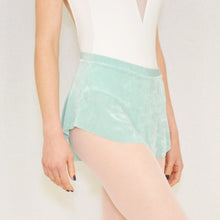 Load image into Gallery viewer, Bullet Pointe Skirt-Seafoam
